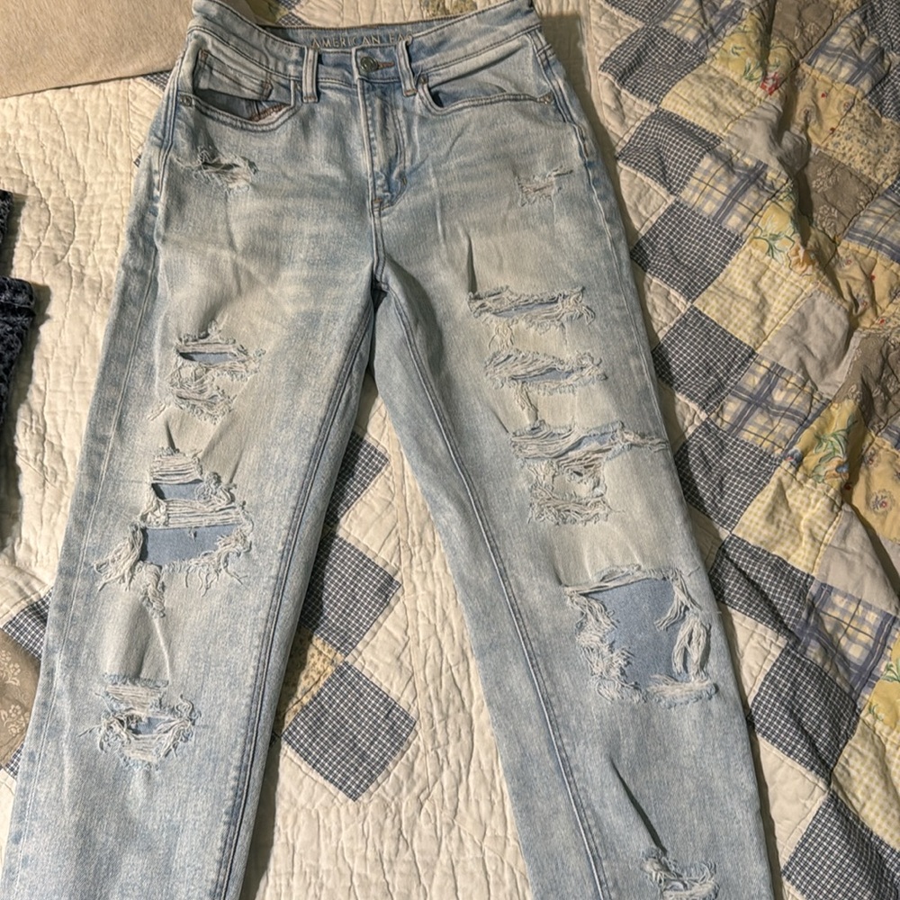 American Eagle - Picture 3 of 6
